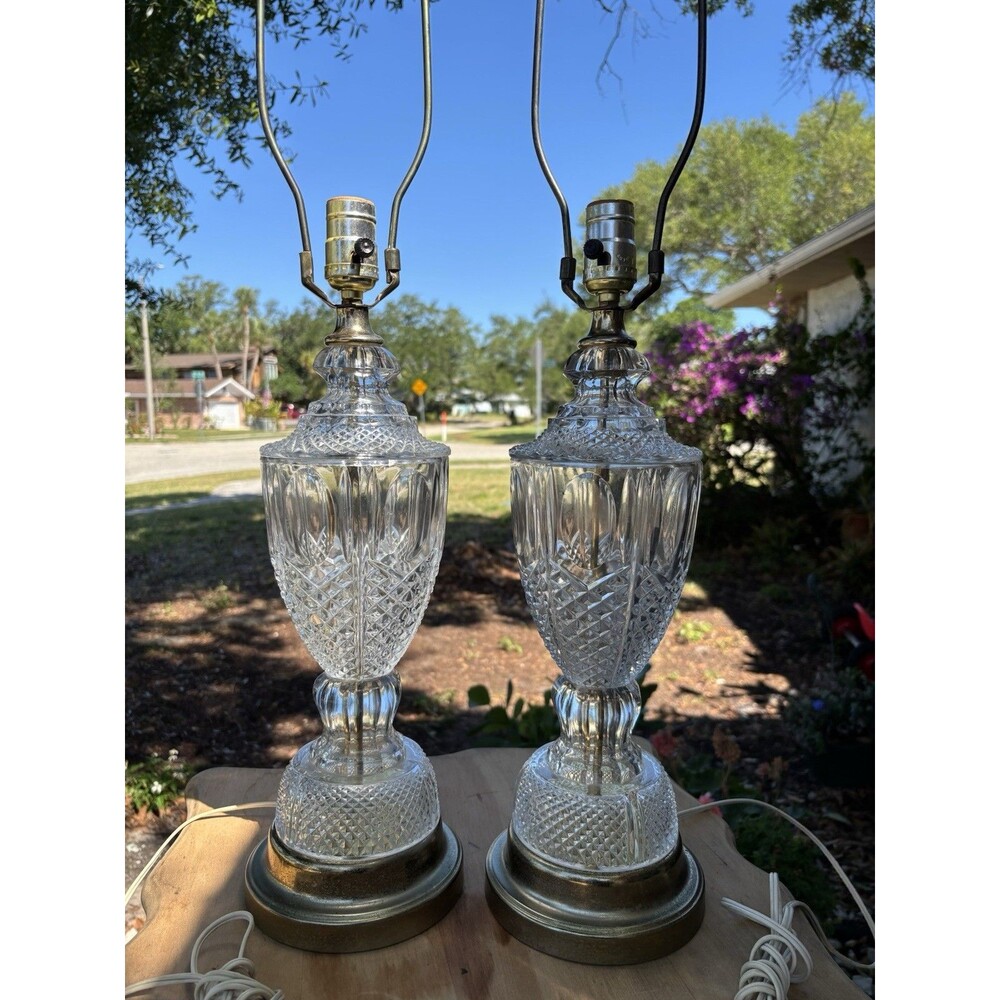 Pair Crystal cut Lamps Crystal Design Diamond Pattern Glossy Brass Base